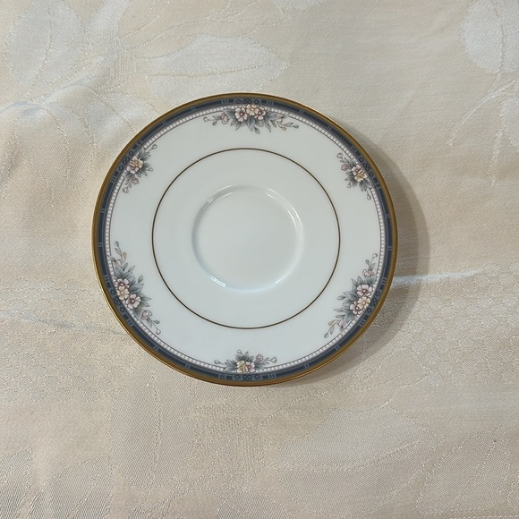 Noritake Ontario China ~ ONE 4-Piece Place Setting - Picture 7 of 11